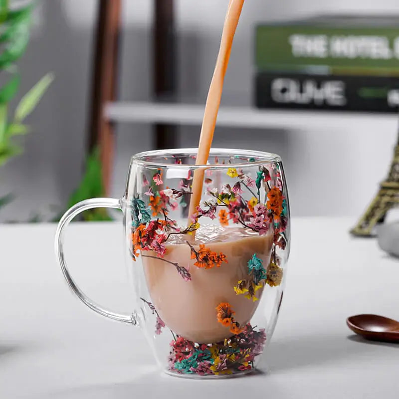 Aurora Blossom Glasbecher – Handgefertigte Blütentasse aus Borosilikatglas